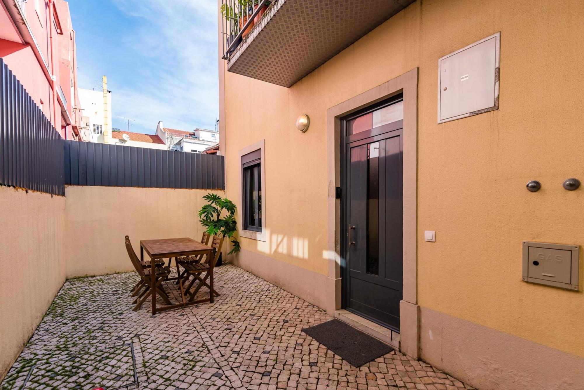 Go Native Lisbon - Vip City Экстерьер фото